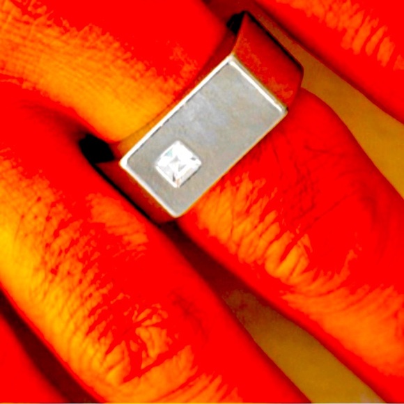 🔥💪🏼🔥 MEN❗️ PAPARAZZI “STEADFAST” WHITE RING❗️🔥💪🏼🔥 - Picture 4 of 5